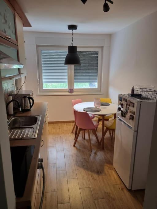 Studio Apartman Bojana 34M2,Free Wifi,Parking Сісак Екстер'єр фото