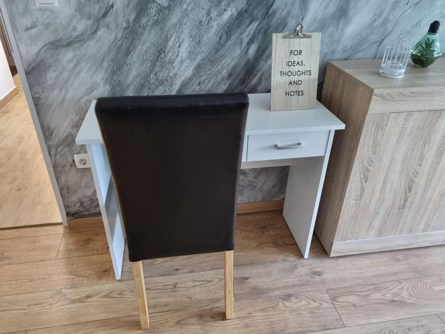 Studio Apartman Bojana 34M2,Free Wifi,Parking Сісак Екстер'єр фото