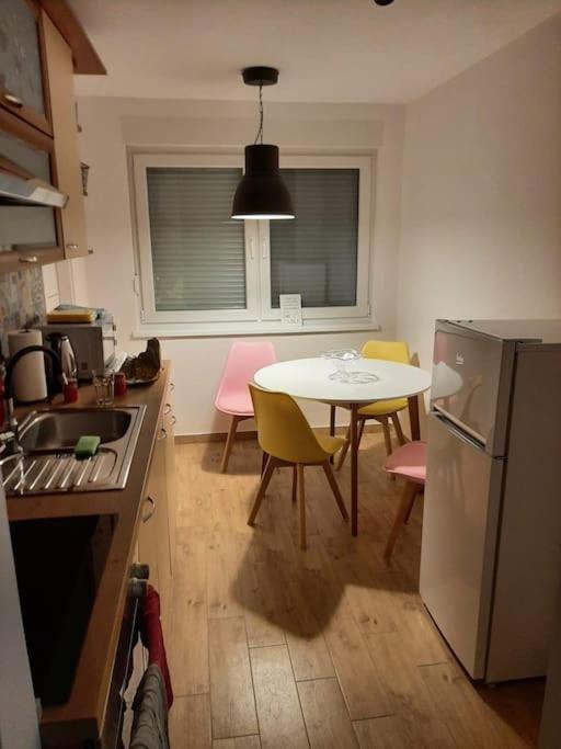 Studio Apartman Bojana 34M2,Free Wifi,Parking Сісак Екстер'єр фото